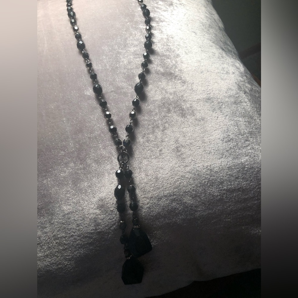 NWT, Womens long necklace, black, silver